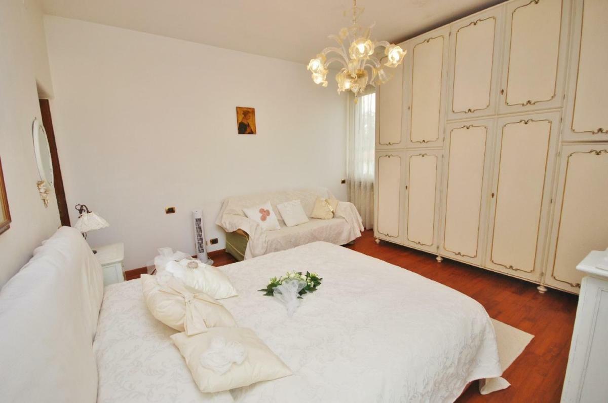 Raffinato Attico Vicino Al Mare Con Solarium Lido Di Camaiore Exterior photo